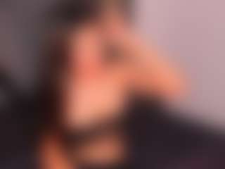 Live cam show with MelodyPrice - Moaning on Milfs Live