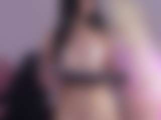Live cam show with MelodyPrice - Petite on https://playwithruby.com