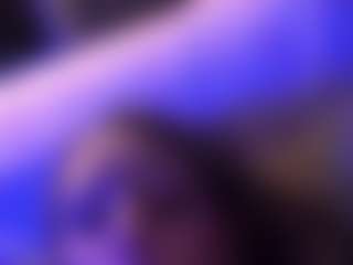 Live cam show with TMarieSquirts - Strip on Hubzter Live