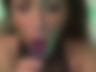Live cam show with TMarieSquirts - Mobile on Camsoda