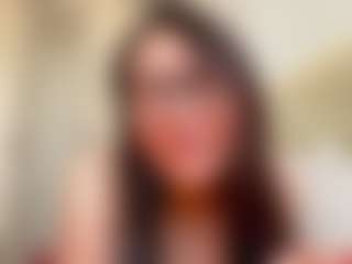 Live cam show with AudreyMam - Alt on CamwithHer