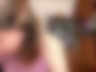 Live cam show with Kate - Curvy on Streamer API