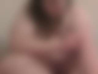 BBWLittleBear's Live Sex Cam Show