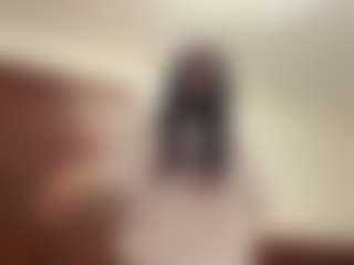 Live cam show with BennieFinocchiaro - Teen (18+) on Hubzter Live