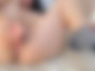 Live cam show with Cristine-Colins - Deepthroat on Camsoda