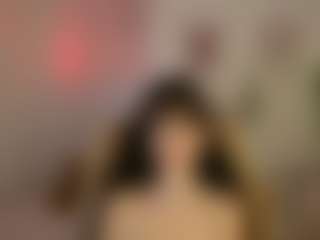 Live cam show with DaisyLowe - Flashing on Camiplay Live