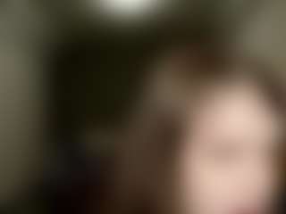 Live cam show with ElbaWidmaier - Fingering on CamClone