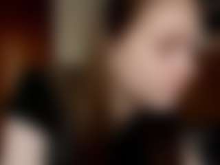 Live cam show with ElbaWidmaier - Brown Hair on TeamSkeetLive