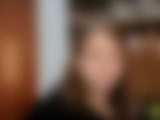 Live cam show with ElbaWidmaier - Brown Hair Petite on Camming Site