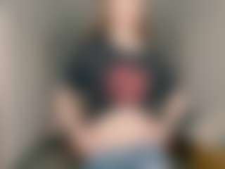 Live cam show with ElbaWidmaier - Green Eyes on Chatstar
