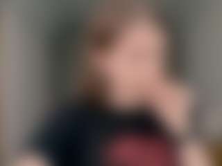 Live cam show with ElbaWidmaier - Facial on Dolls Live