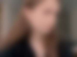 Live cam show with ElbaWidmaier - Facial Piercings on Streamer API