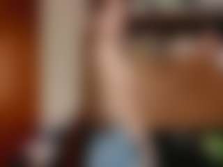 Live cam show with ElbaWidmaier - Facial Piercings on Camming Site