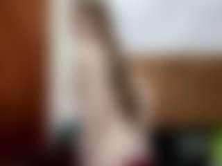 Live cam show with ElbaWidmaier - Brown Eyes Blonde Hair on CamClone