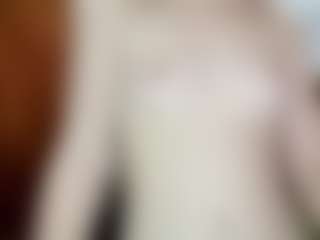 Live cam show with ElbaWidmaier - Facial on Hubzter Live