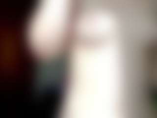 Live cam show with ElbaWidmaier - Facial on friskycurves.com