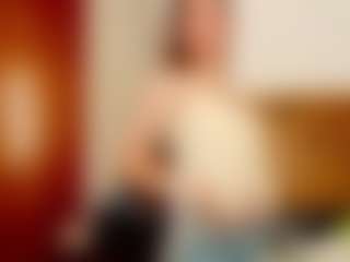 Live cam show with ElbaWidmaier - Blue Eyes on Camsoda