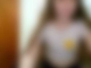 Live cam show with ElbaWidmaier - Nipple Piercings on sexylive.show