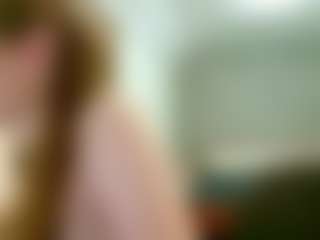 Live cam show with ElbaWidmaier - Green Eyes on Stripli.com