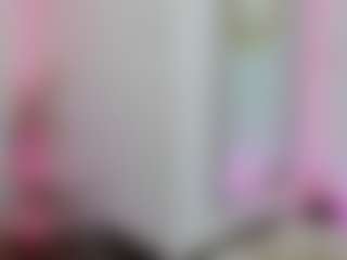 Live cam show with IcyGlow - Blue Eyes on madthumbs