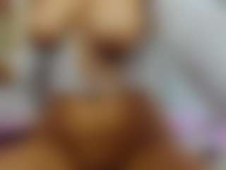 IcyGlow's Live Sex Cam Show