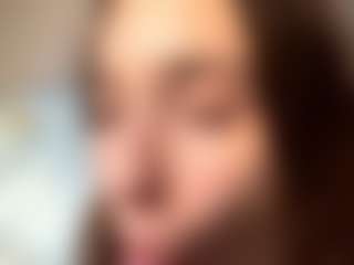 Live cam show with JamesMatye - Flashing on AdultVida.com