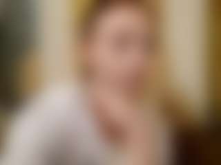 Live cam show with Sarah - Granny on StripNow