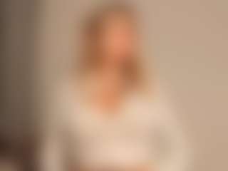 JoannieLarke's Live Sex Cam Show