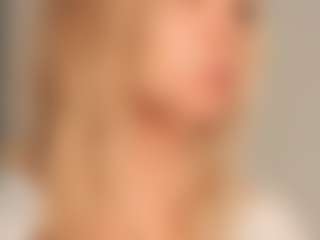 Live cam show with JoannieLarke - White on Dolls Live | russian federation