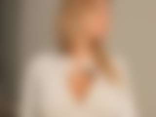 JoannieLarke's Live Sex Cam Show