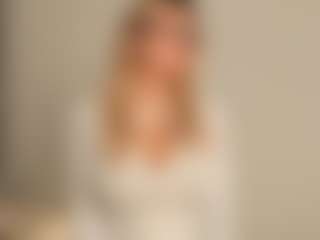 JoannieLarke's Live Sex Cam Show