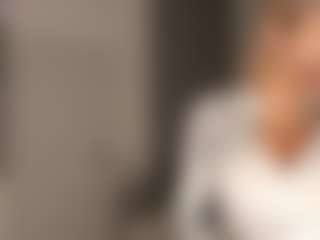 JoannieLarke's Live Sex Cam Show