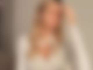 JoannieLarke's Live Sex Cam Show