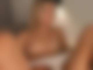 JoannieLarke's Live Sex Cam Show