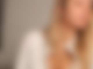 JoannieLarke's Live Sex Cam Show