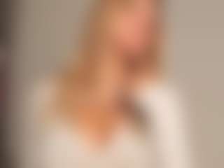JoannieLarke's Live Sex Cam Show