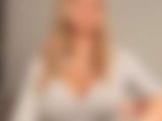 JoannieLarke's Live Sex Cam Show