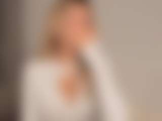 Live cam show with JoannieLarke - Twerk on Hubzter Live
