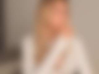Live cam show with JoannieLarke - New Young Adult on xxxlivecams.org