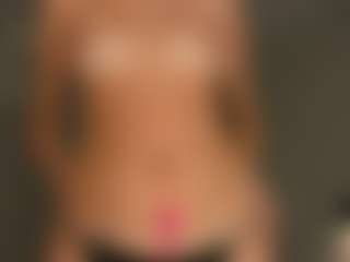 JoannieLarke's Live Sex Cam Show