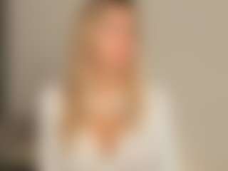 Live cam show with JoannieLarke - Tattoos on Hubzter Live