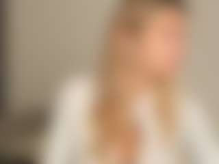 JoannieLarke's Live Sex Cam Show