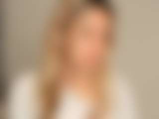 JoannieLarke's Live Sex Cam Show