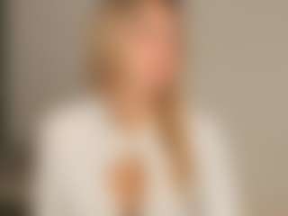 JoannieLarke's Live Sex Cam Show