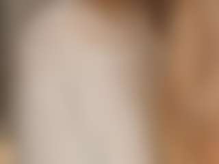 JoannieLarke's Live Sex Cam Show