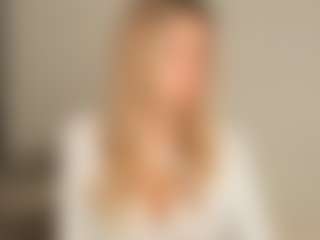 JoannieLarke's Live Sex Cam Show