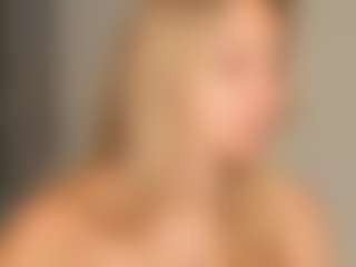 JoannieLarke's Live Sex Cam Show