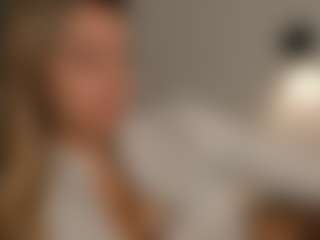 JoannieLarke's Live Sex Cam Show