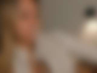 JoannieLarke's Live Sex Cam Show