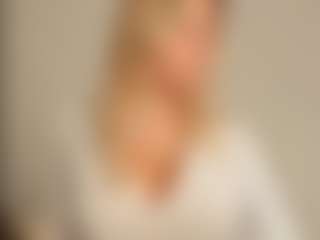 JoannieLarke's Live Sex Cam Show